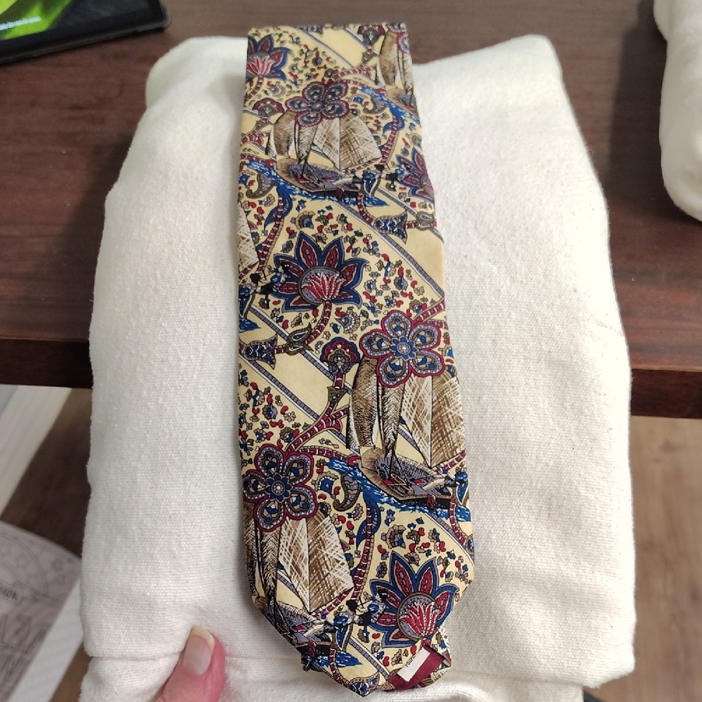 Elegant Floral and Nautical Patterned Tie